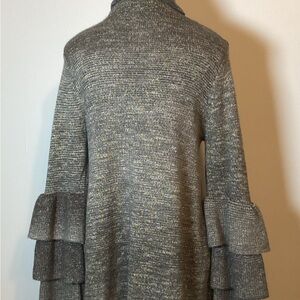 KNOX ROSE OMBRÉ BELL SLEEVE SWEATER SIZE MED.